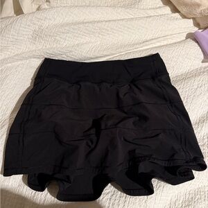 Lululemon black skirt